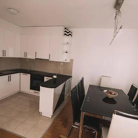 De Lux Dushi * Banyaluka
