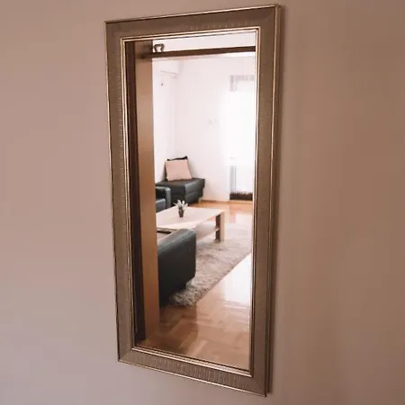 De Lux Dushi Daire